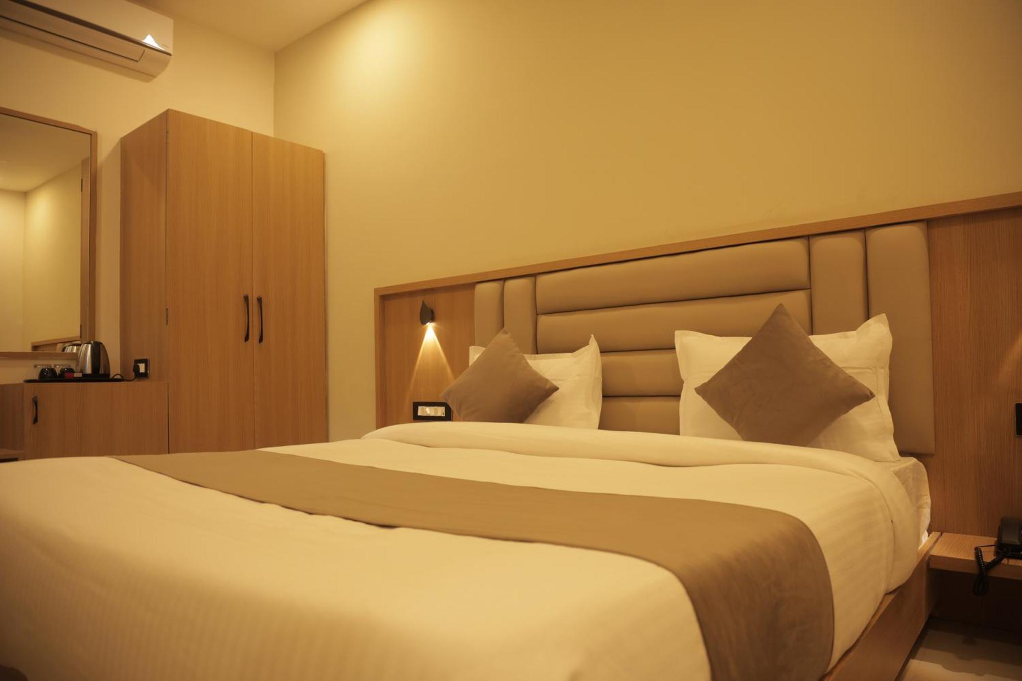 Hotel The Rainbow Inn Udaipur Luaran gambar