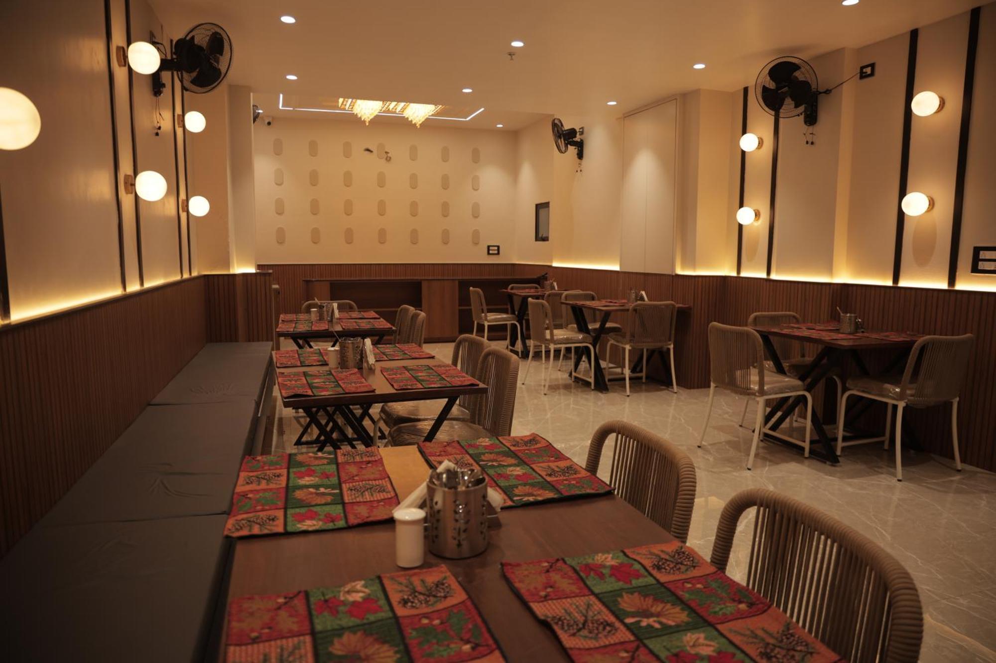 Hotel The Rainbow Inn Udaipur Luaran gambar